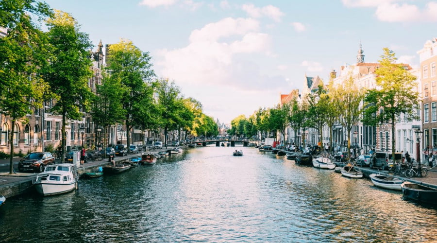 Amsterdam Travelers Guide to Sports