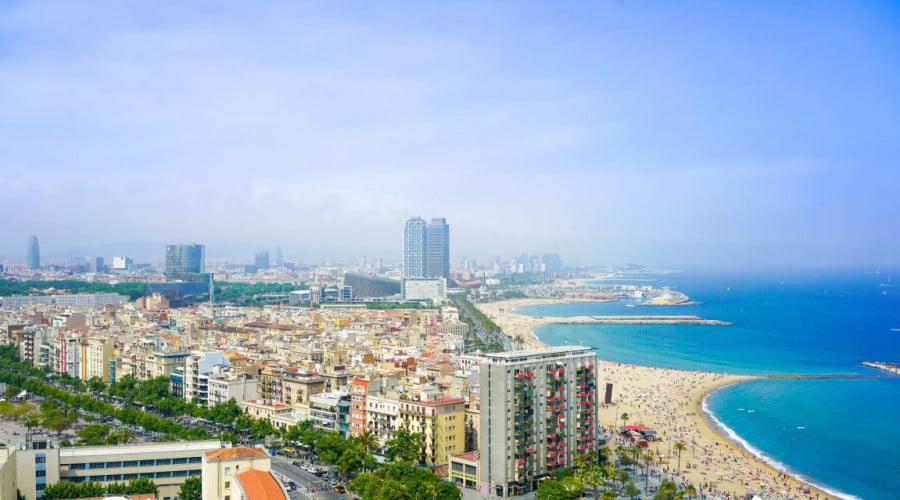 The nicest beaches within an hour of Barcelona
